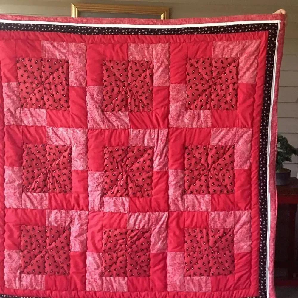 NWT Hand Crafted “Scotty Lovers” Red White and Black Elegant Lap Quilt